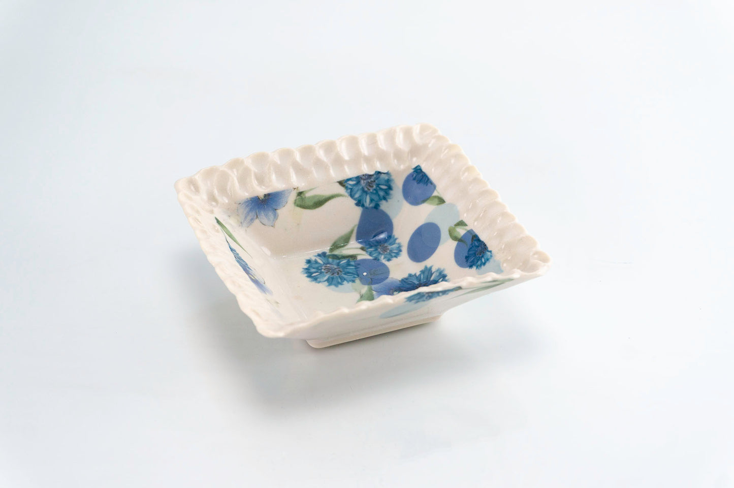 Flower and Blue Dot Square Dish (d-119)