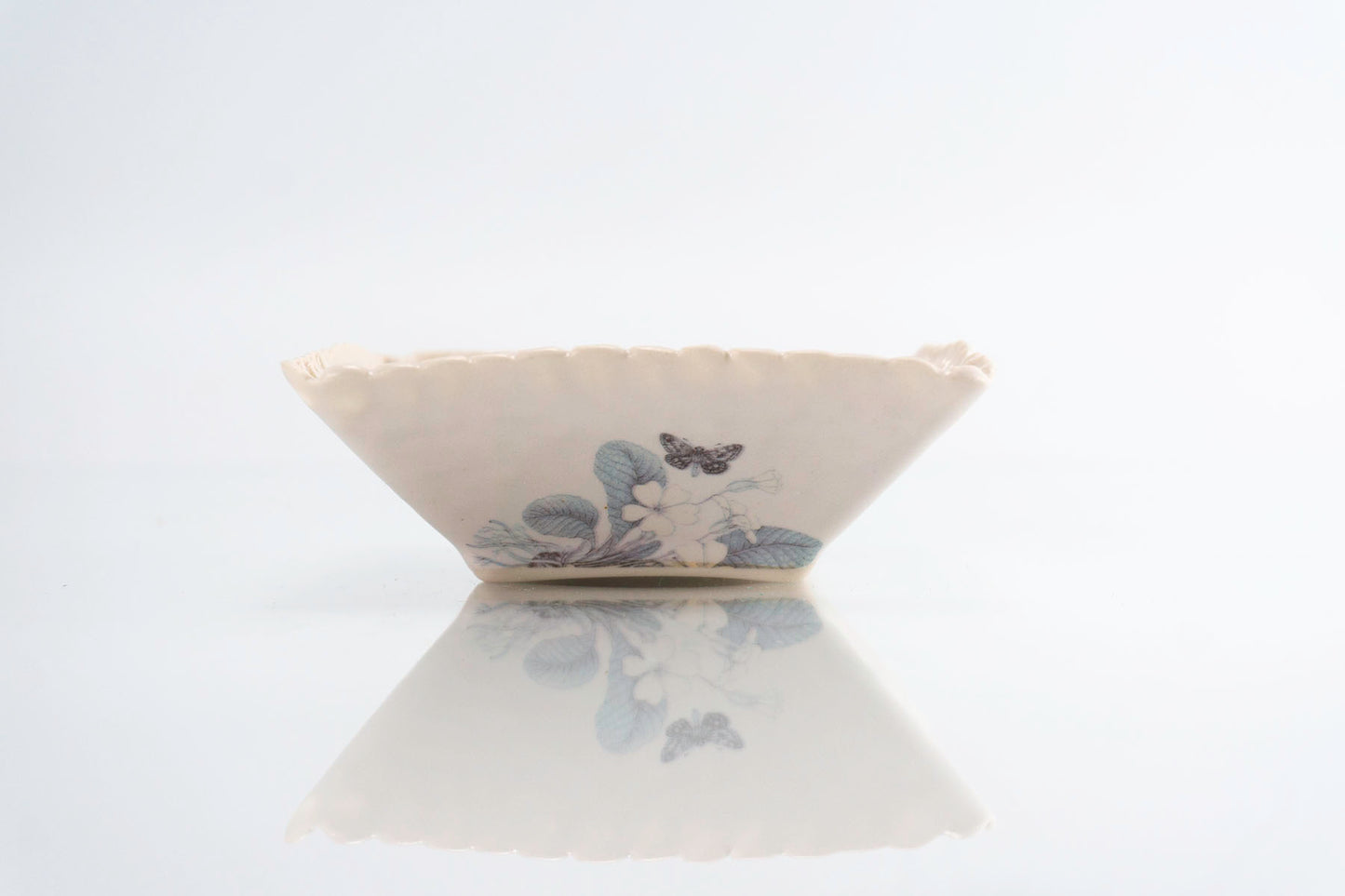 Flower Dimpled Square Dish (d-123)