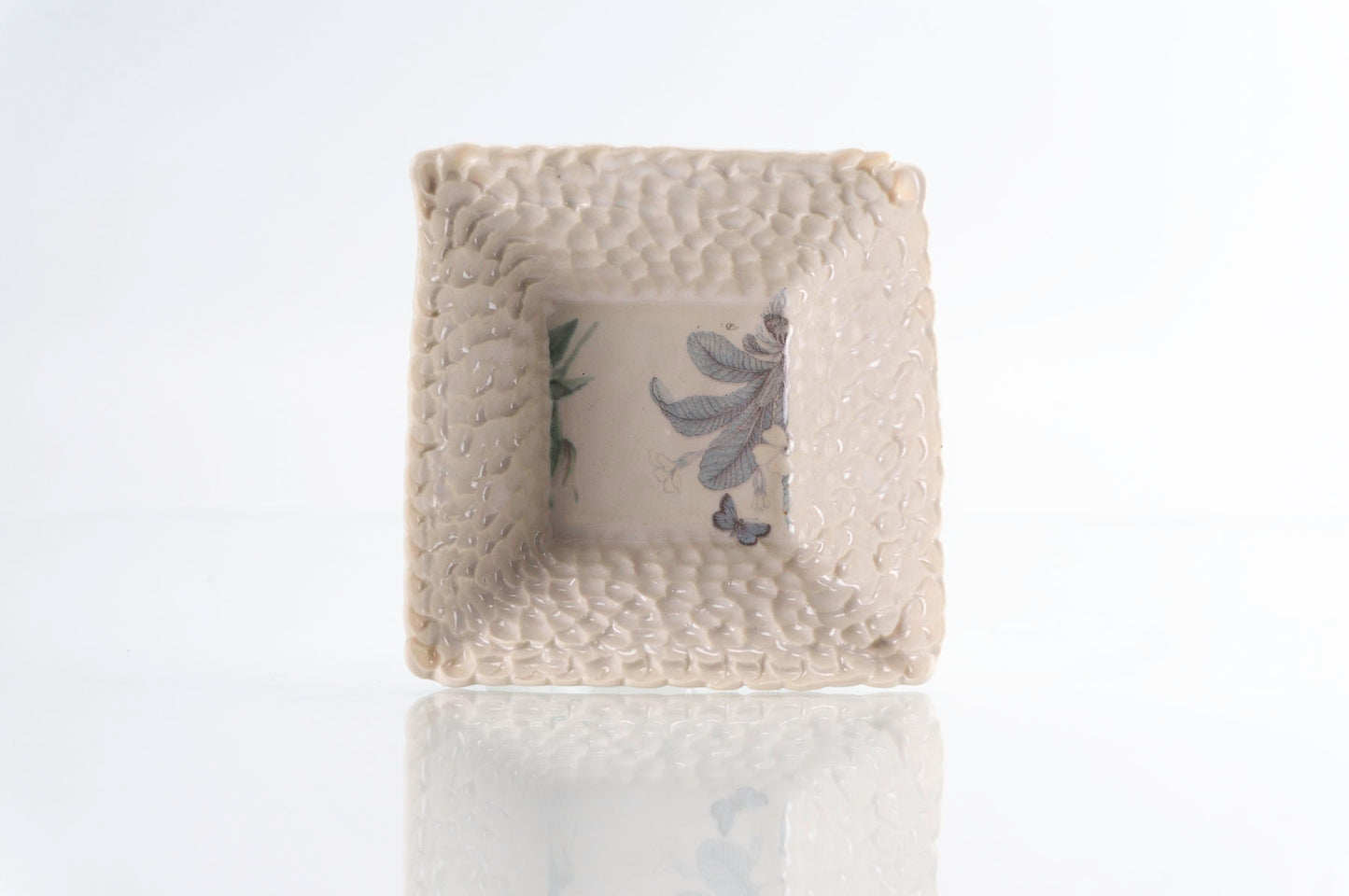 Flower Dimpled Square Dish (d-123)