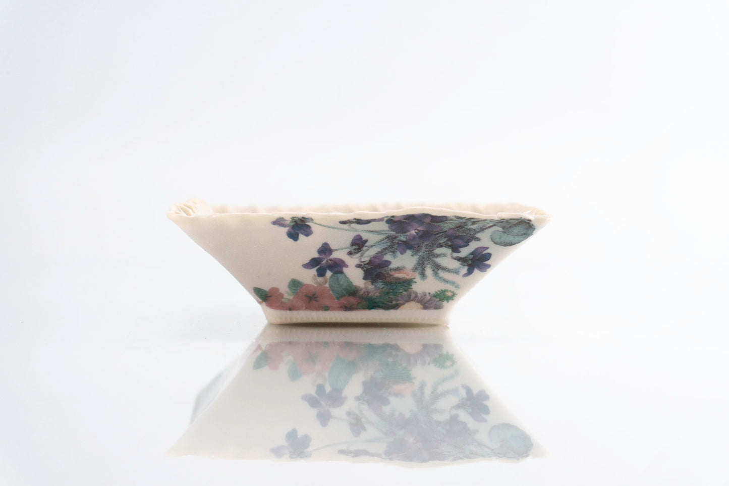 Flower Dimpled Square Dish (d-124)