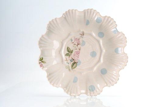 Assiette moyenne à fleurs et pois bleus (p-273)