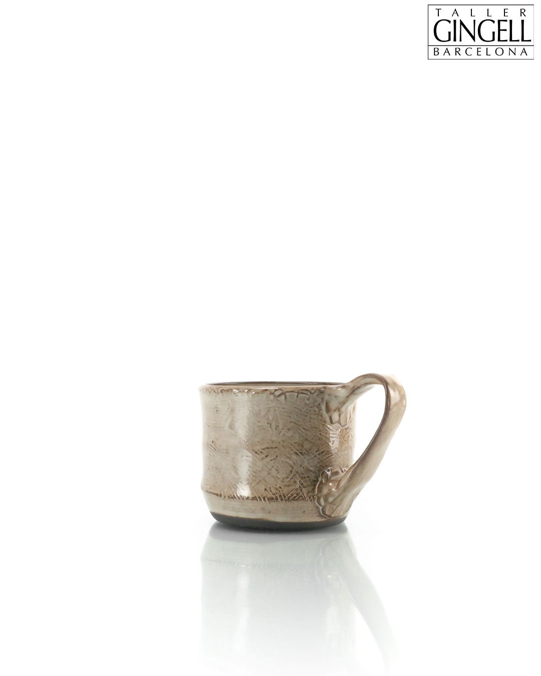 Tasse en grès (c-229)