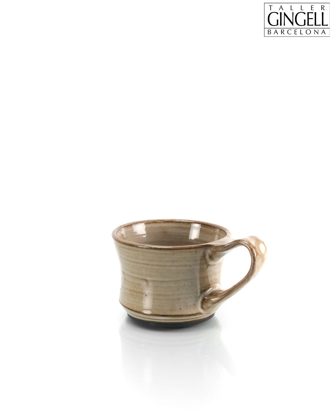 Tasse en grès (c-235)