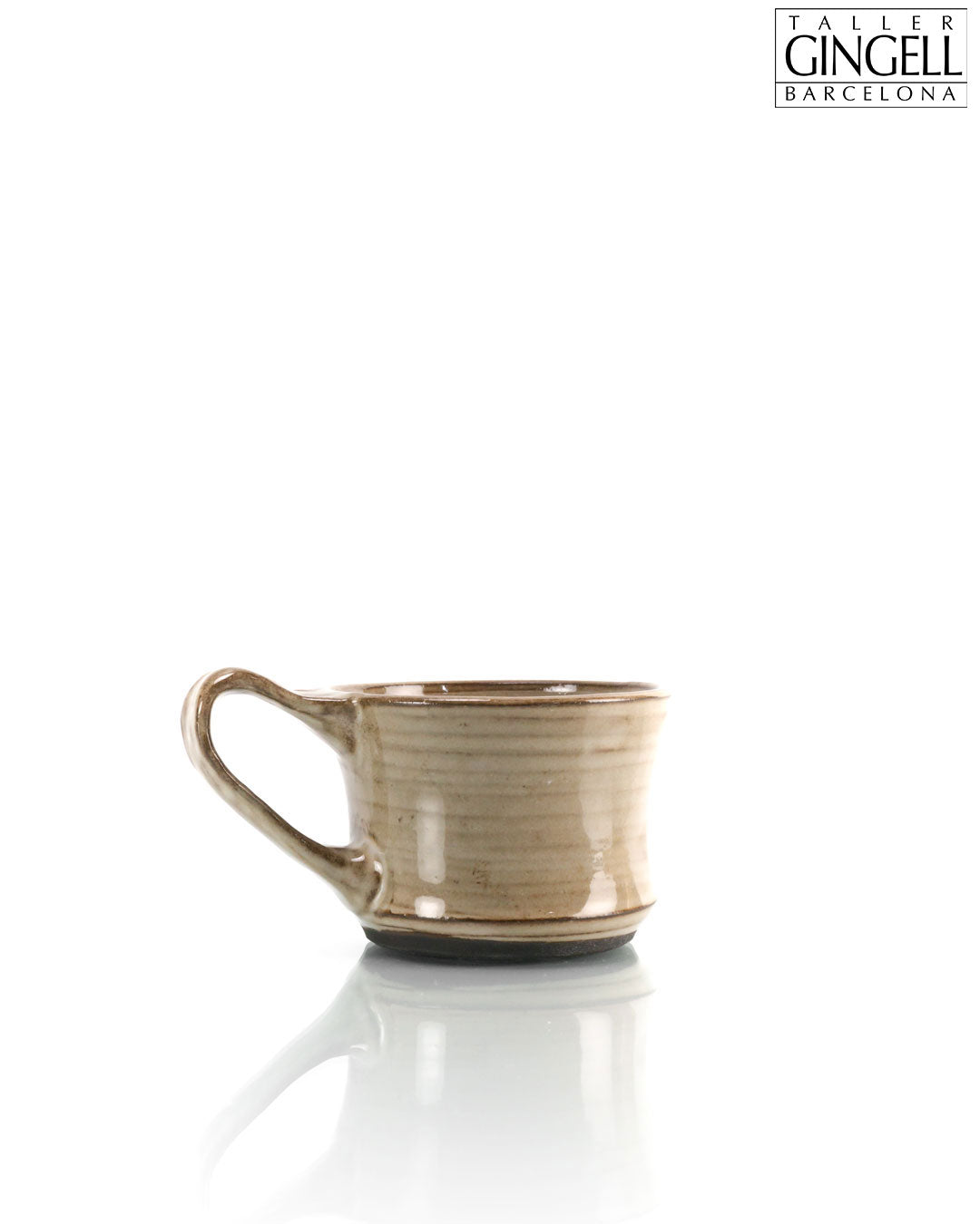 Tasse en grès (c-235)