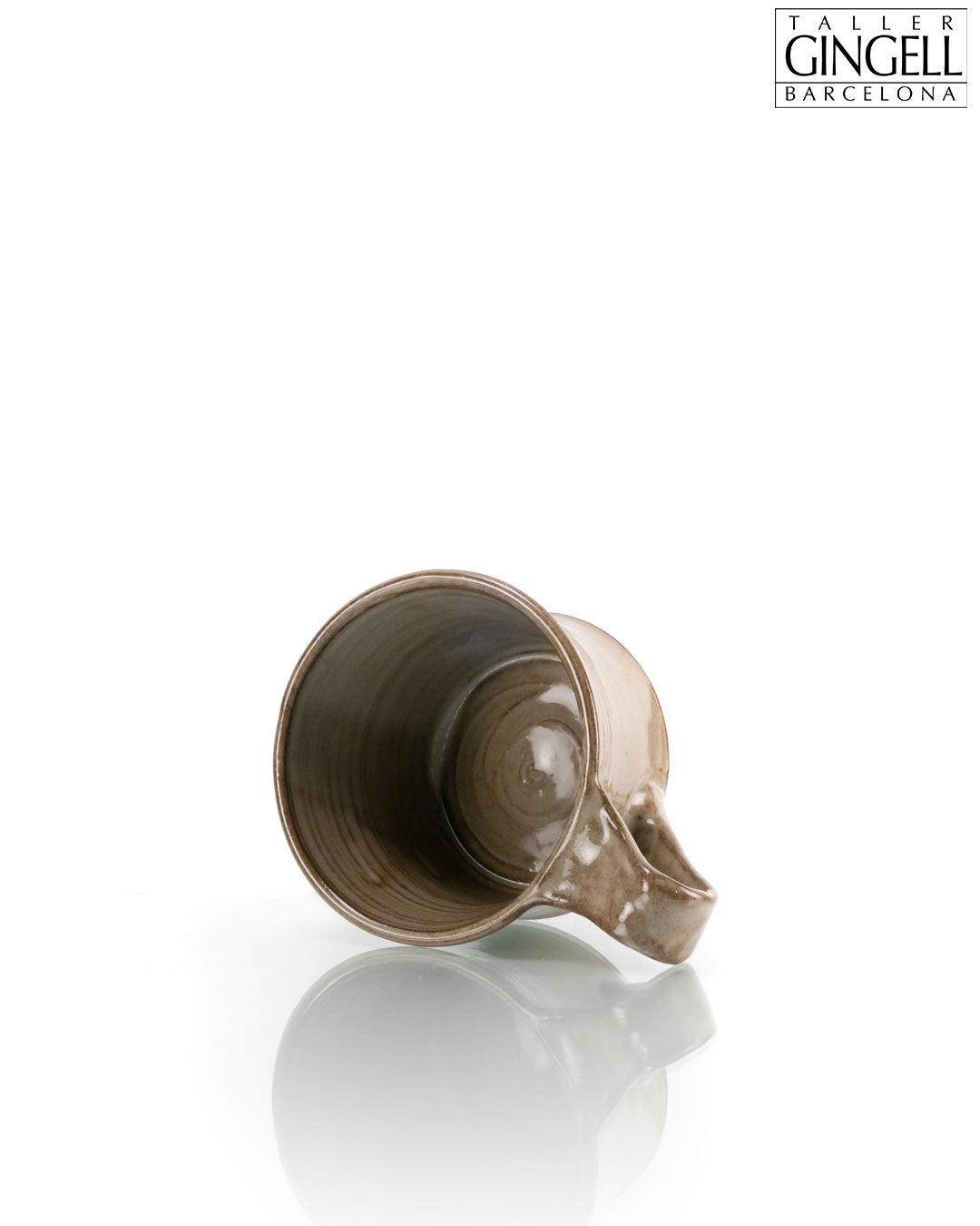 Tasse en grès (c-235)