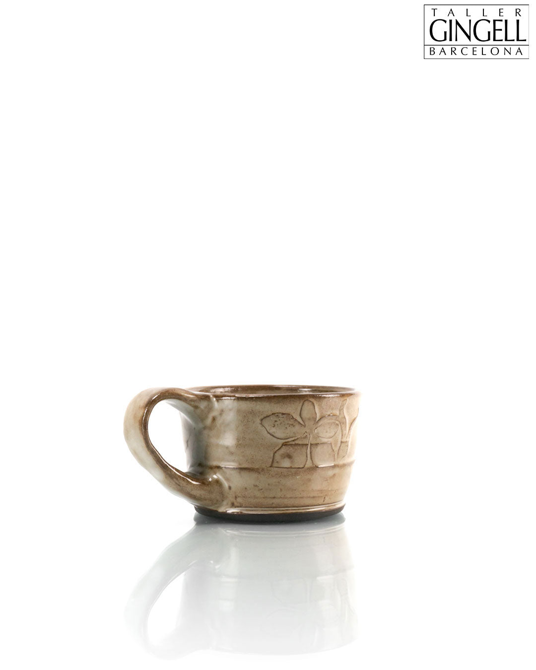 Tasse en grès (c-238)