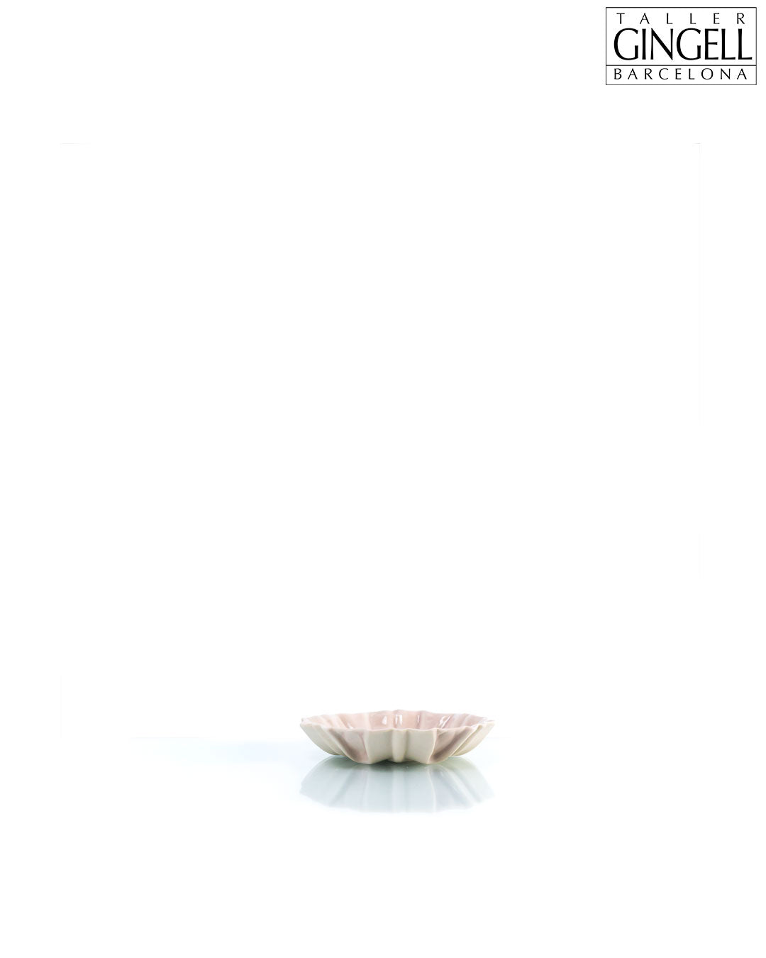 Dogwood Curve Dish (d - 131)