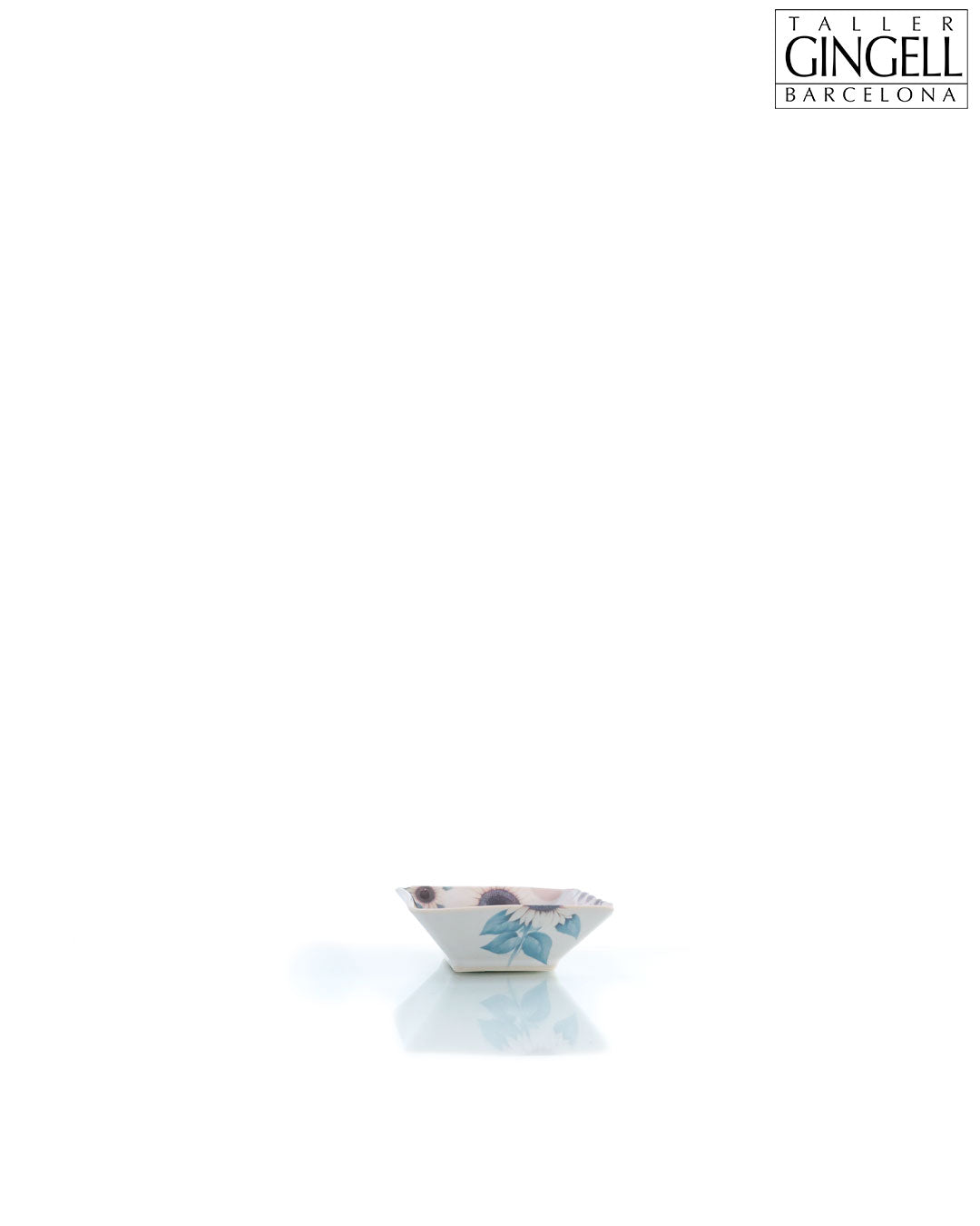Plat quadrat petit (d - 143)