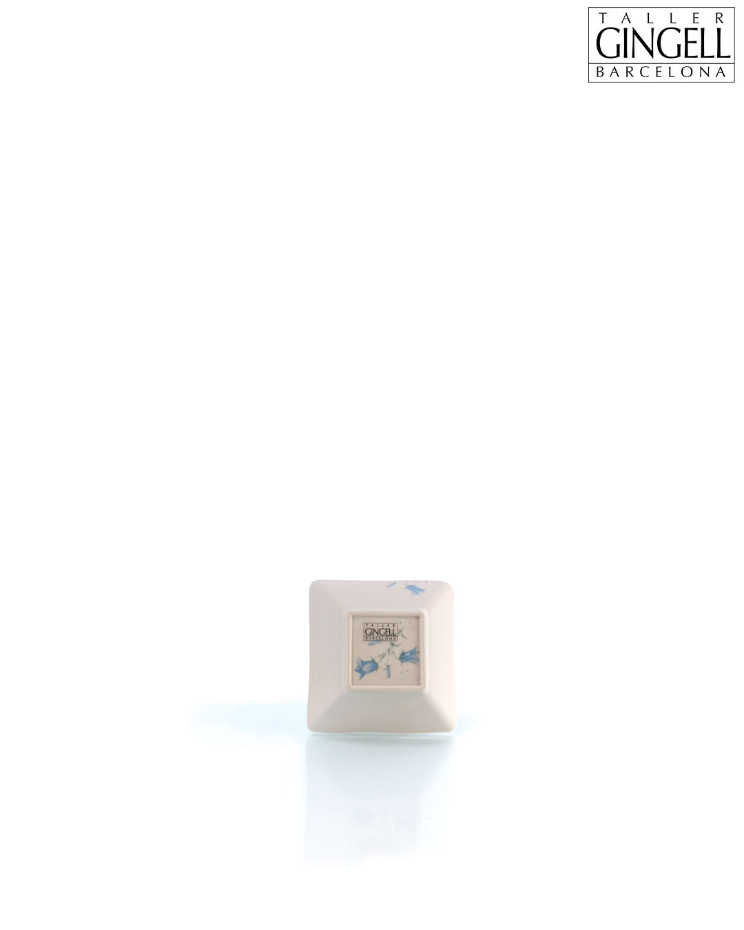 Plat quadrat petit (d - 147)