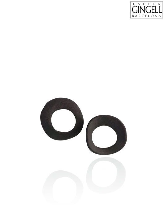 Boucles d'oreilles en argent sterling et porcelaine noire à arc complet (j - 9)