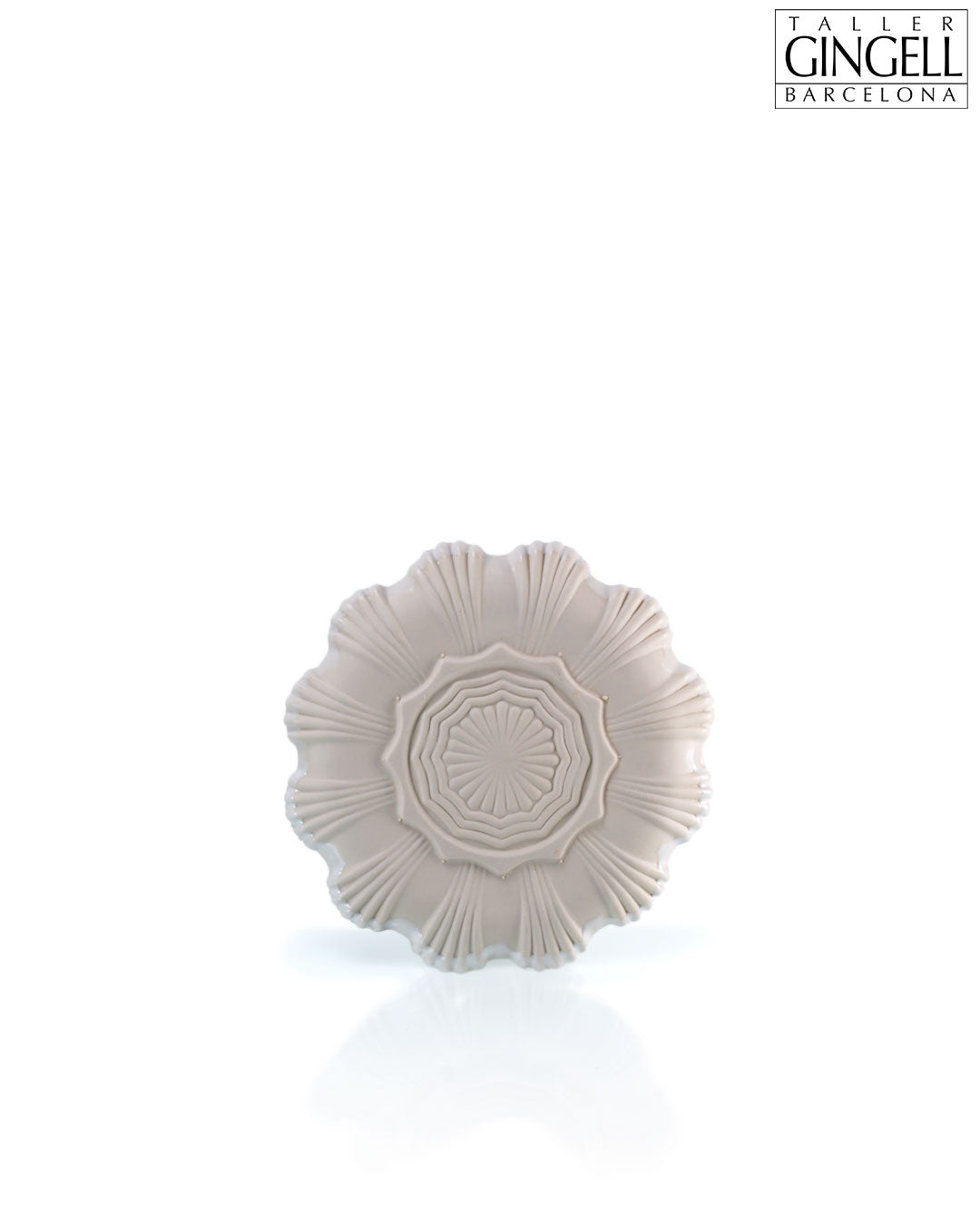 Medium Stoneware Plate (p - 304)