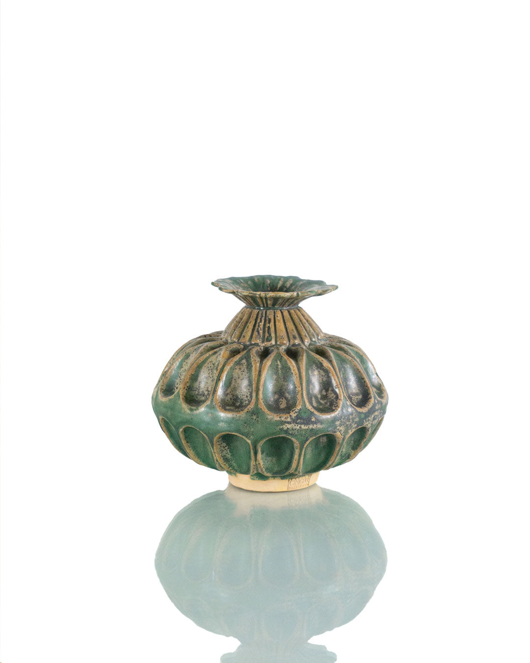 Wave Ceramic Vase (v-300)