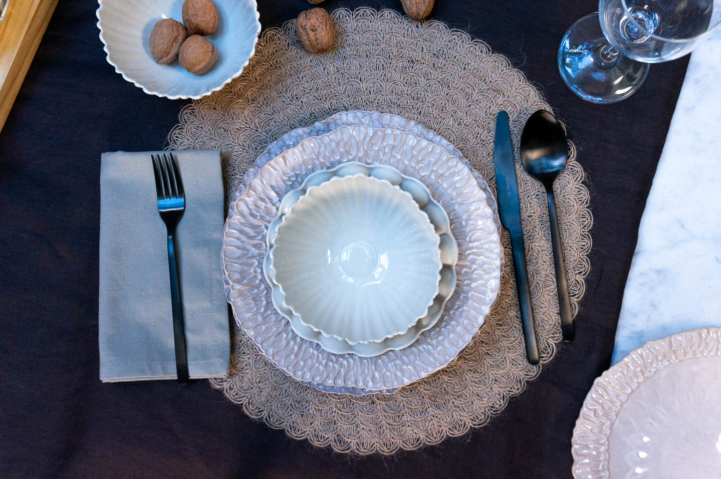 Textured Rim 5-Piece Place Setting | Table Setting