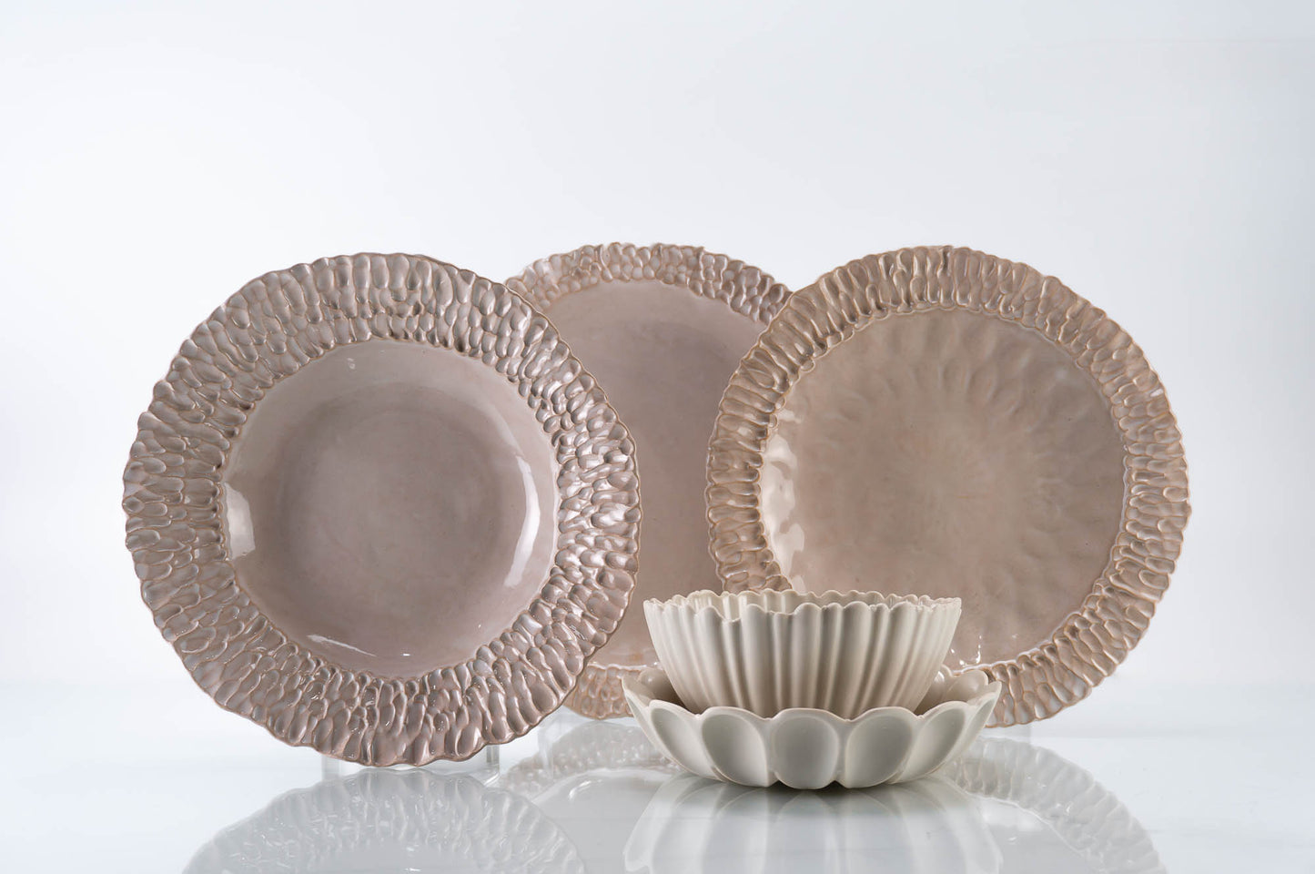 Textured Rim 5-Piece Place Setting | Table Setting