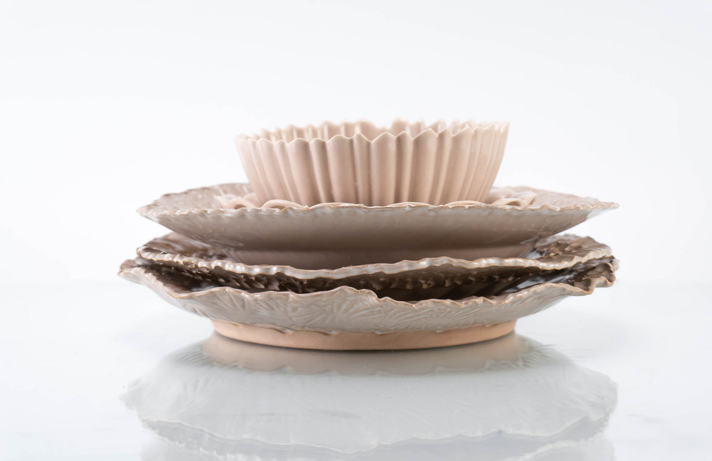 Textured Rim 5-Piece Place Setting | Table Setting