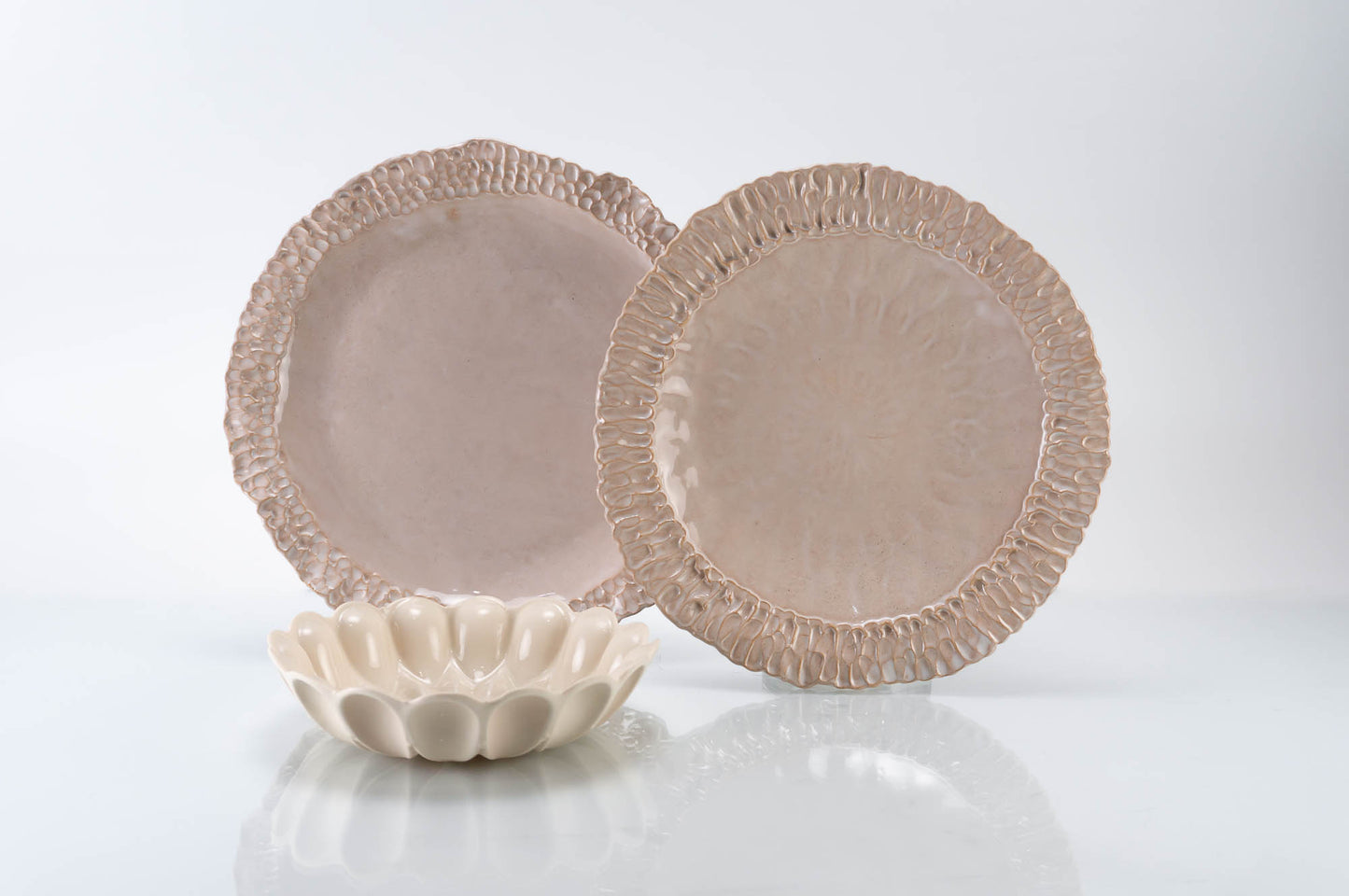 Textured Rim 3-Piece Place Setting | Wave Bowl | Table Setting