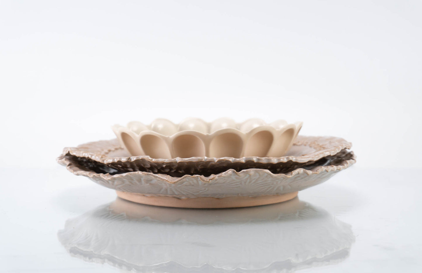 Textured Rim 3-Piece Place Setting | Wave Bowl | Table Setting