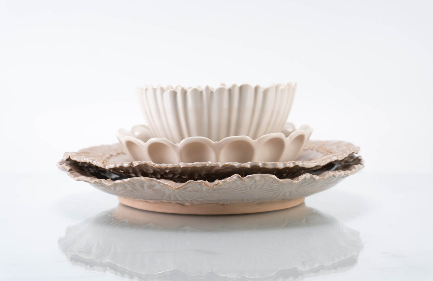 Textured Rim 4-Piece Place Setting | Table Setting