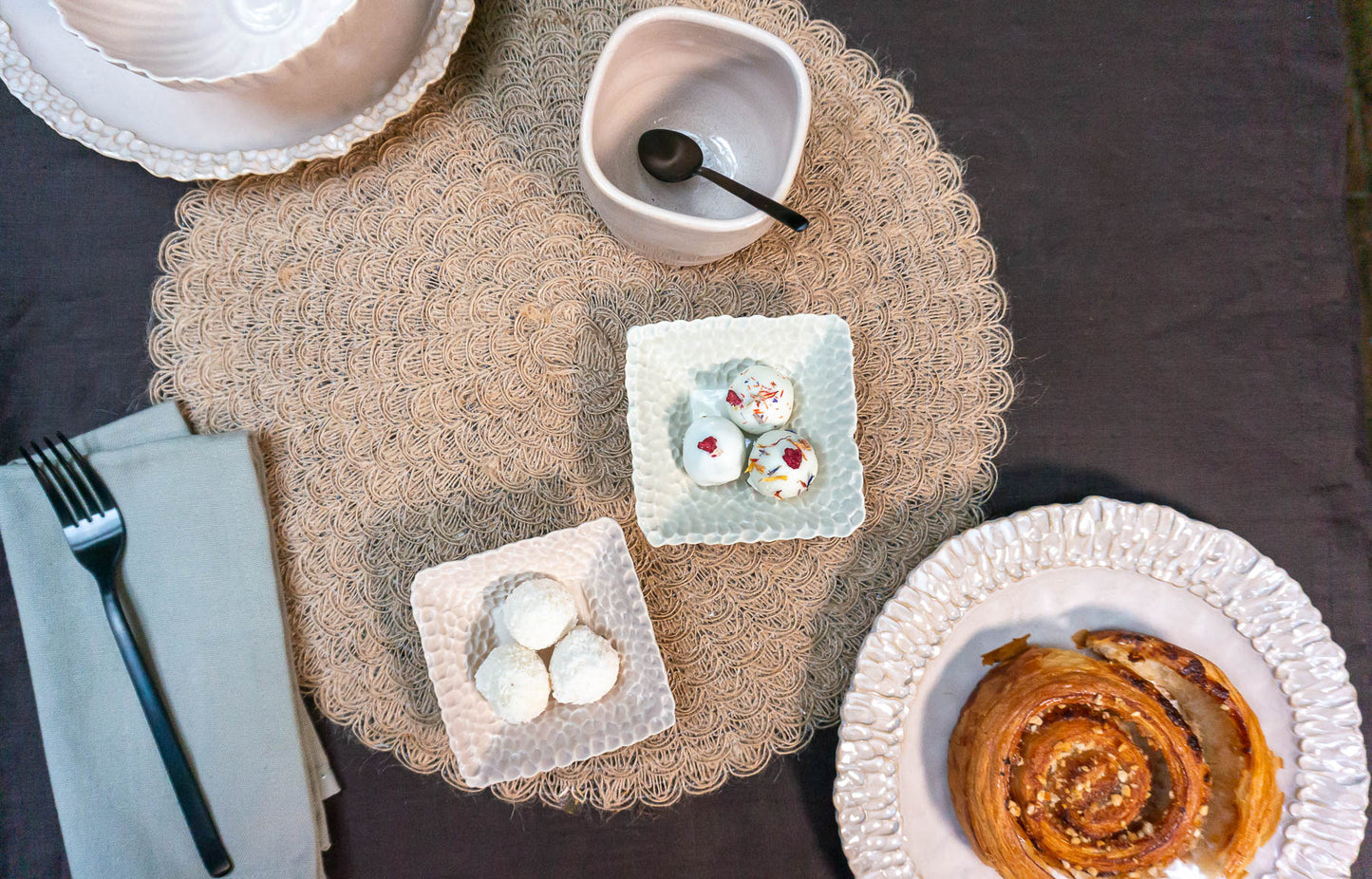 Medium Rimmed Plate | Lunch Plate | Medium Plate