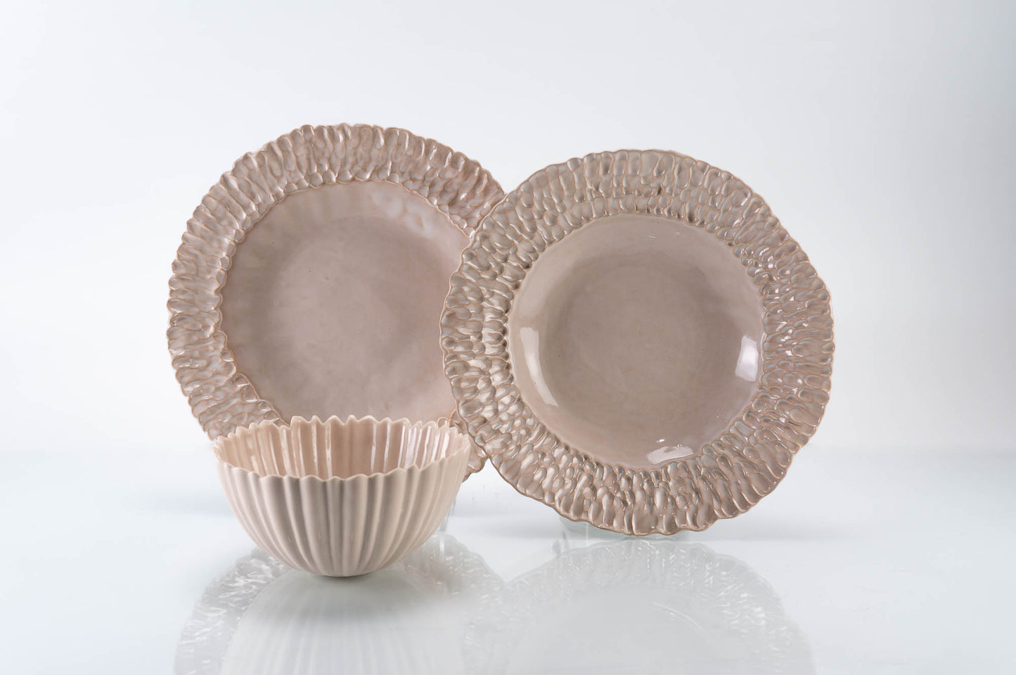 Medium Rimmed Plate 3-Piece Place Setting | Ridged Bowl | Table Setting