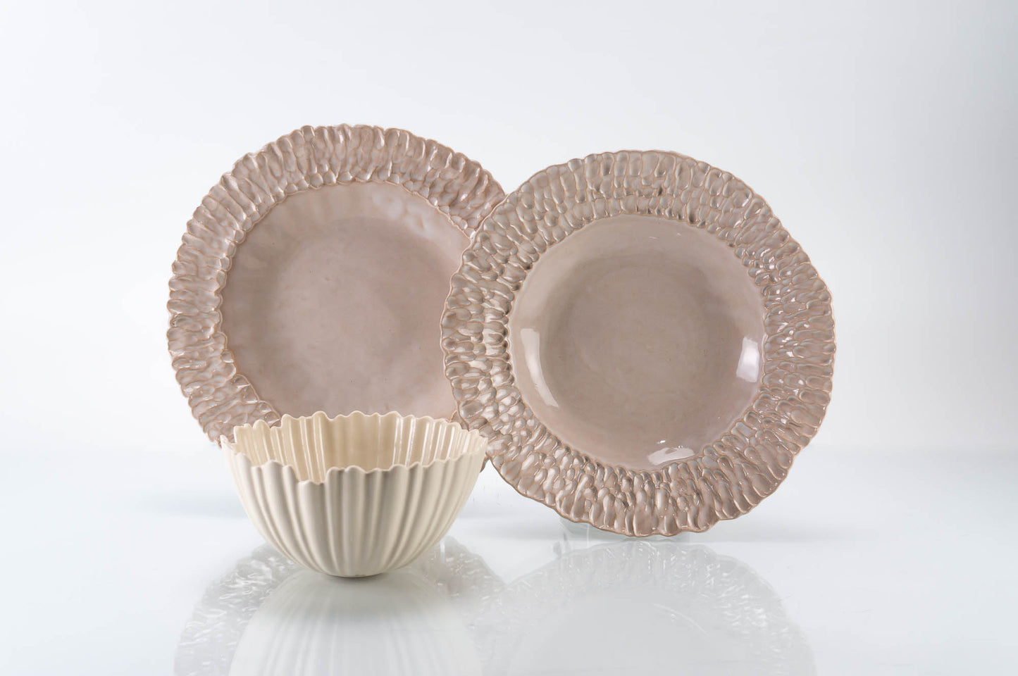 Medium Rimmed Plate 3-Piece Place Setting | Ridged Bowl | Table Setting