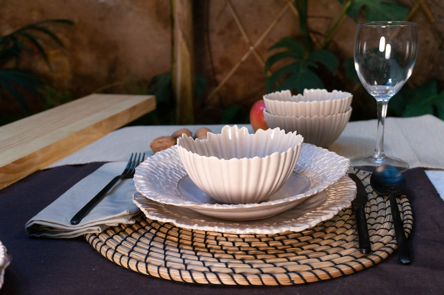 Medium Rimmed Plate 3-Piece Place Setting | Ridged Bowl | Table Setting