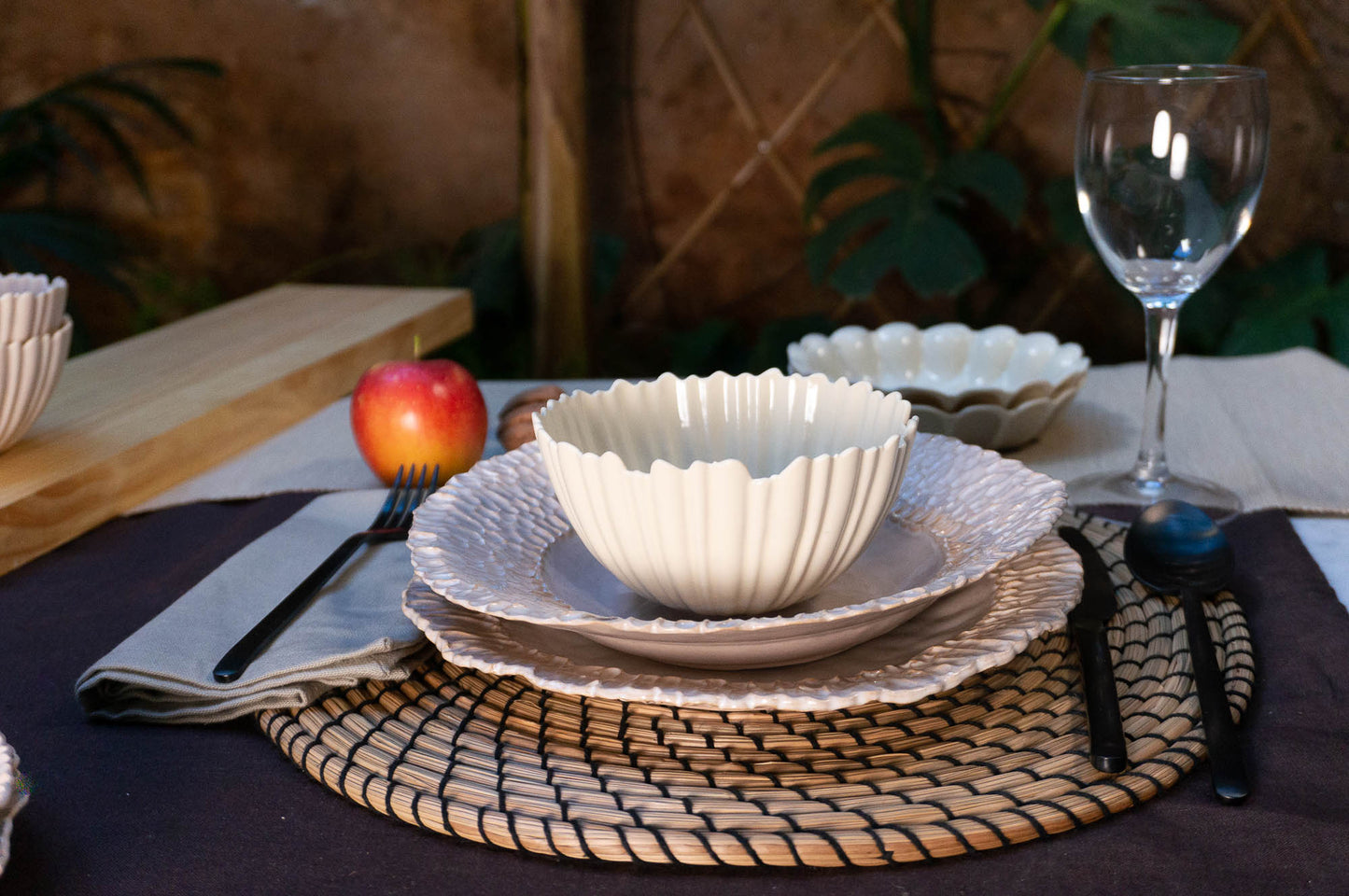 Medium Rimmed Plate 3-Piece Place Setting | Ridged Bowl | Table Setting