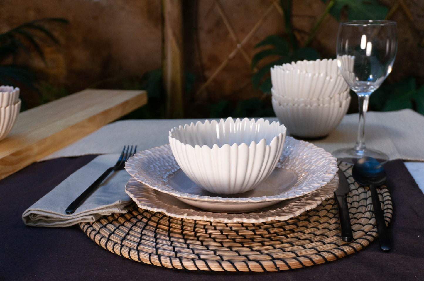 Medium Rimmed Plate 3-Piece Place Setting | Ridged Bowl | Table Setting