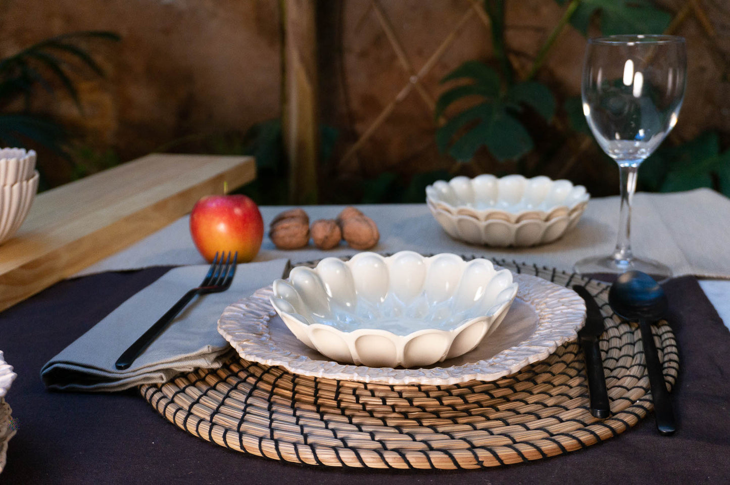 Medium Rimmed Plate 3-Piece Place Setting | Wave Bowl | Table Setting