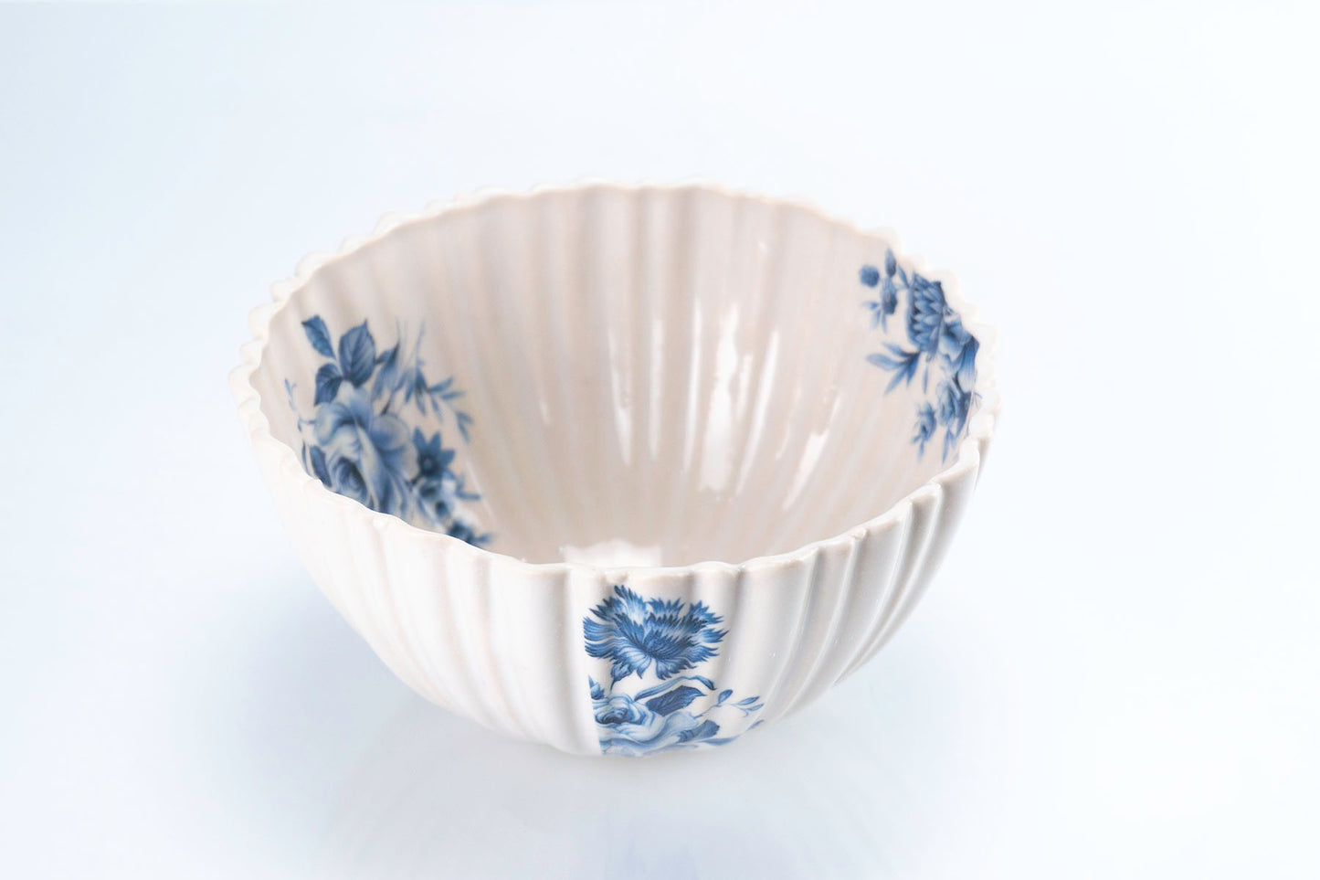 Ridged Blue Flower Bowl (b-137)