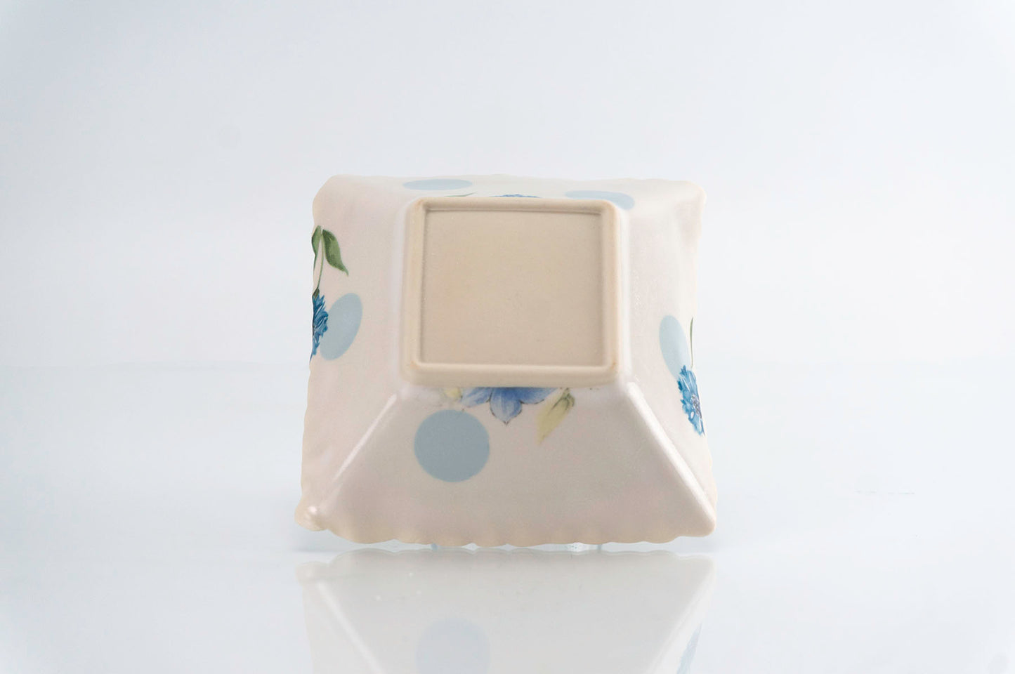 Flower and Blue Dot Square Dish (d-119)
