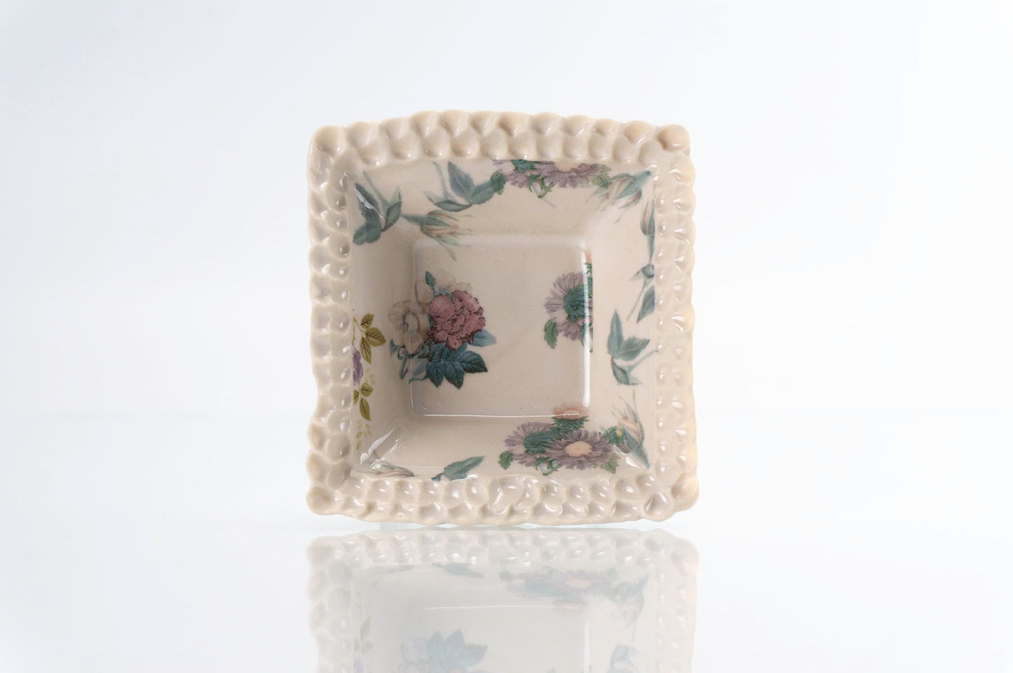 Flower Dimpled Square Dish (d-124)