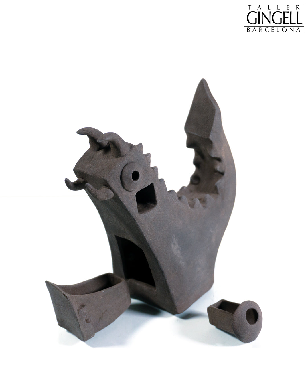 Ceramic sculpture in black stoneware from Catalonia