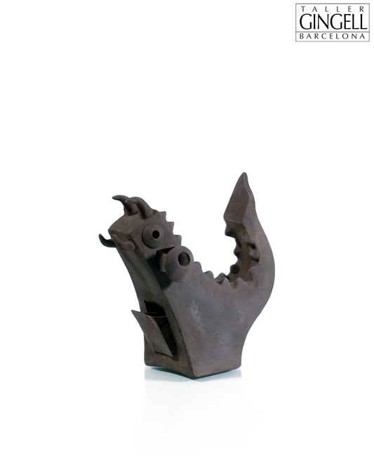 Escultura de cerámica en gres negro de Cataluña