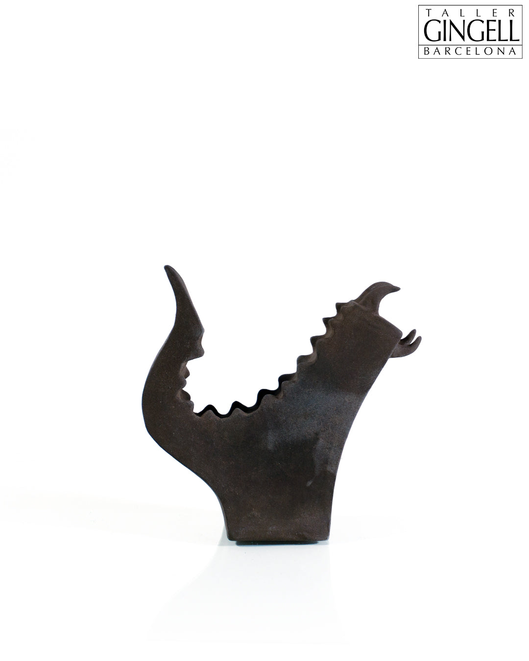 Ceramic sculpture in black stoneware from Catalonia