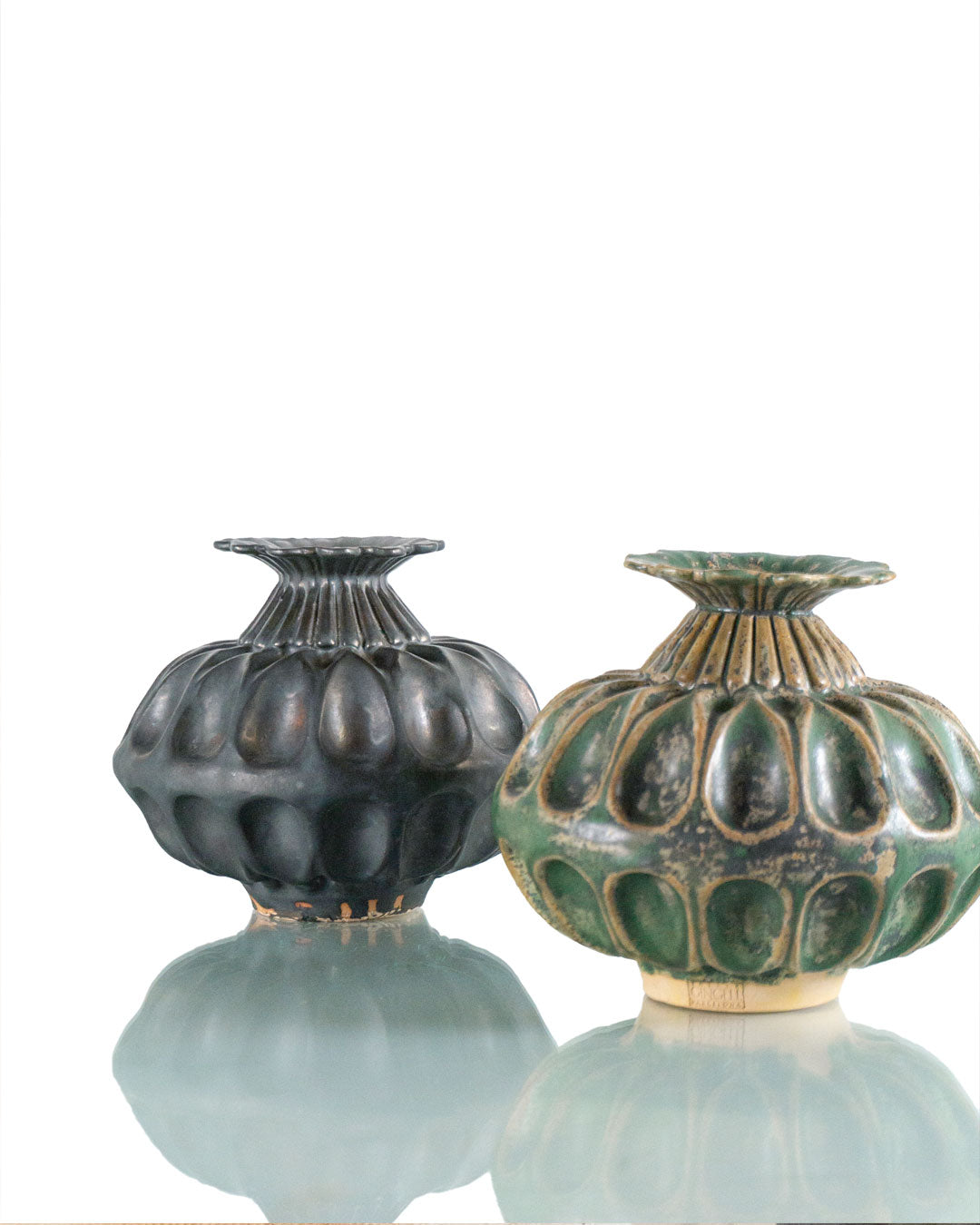 Wave Ceramic Vase (v-302)