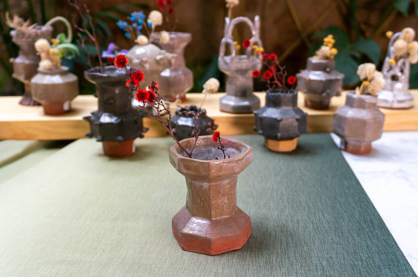 Minimalist Vase | Modern Vases | Small Ceramic Vase (v-217)