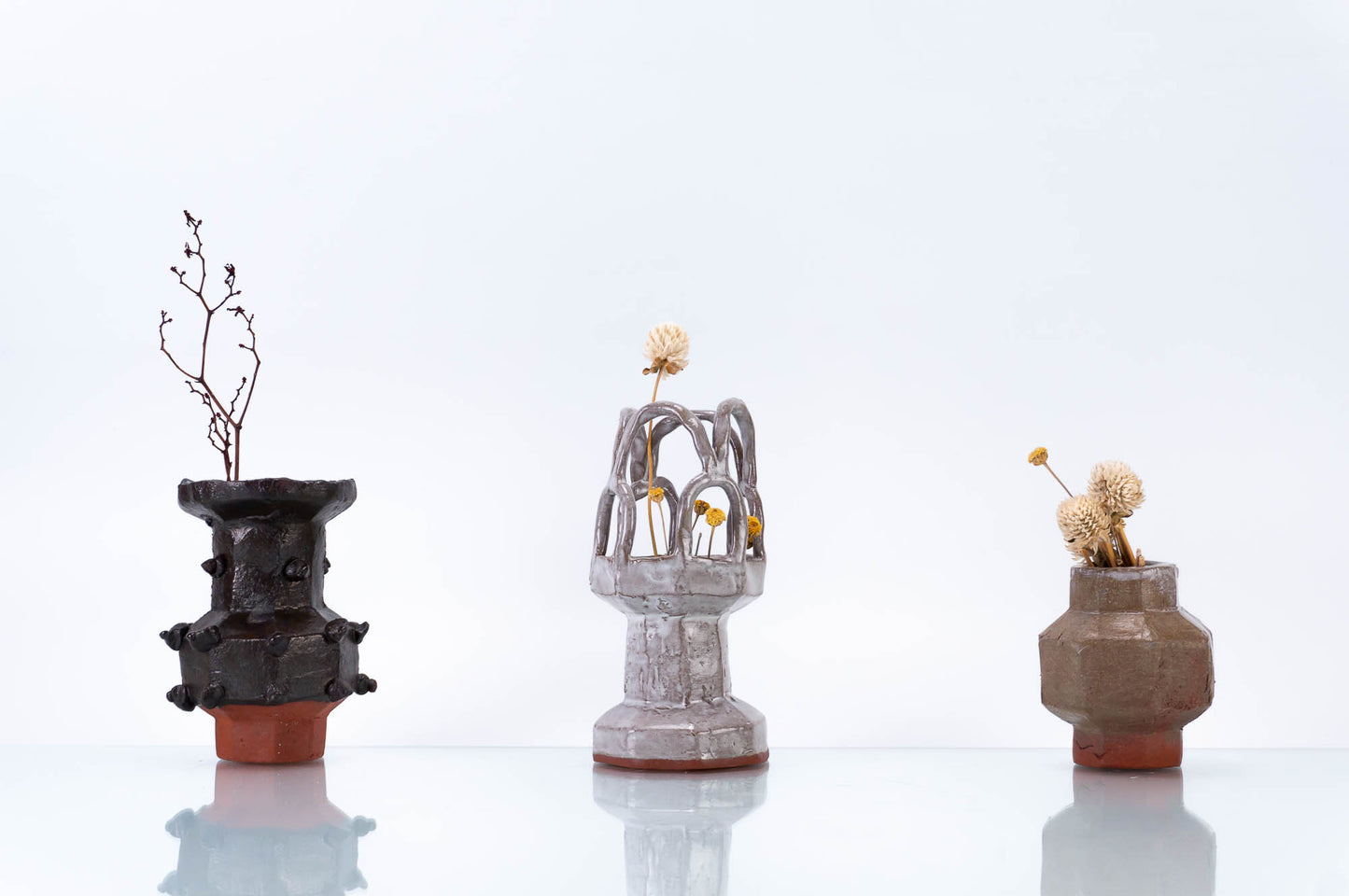 Small Minimalist Vase | Modern Vases | Small Ceramic Vase (v-220)