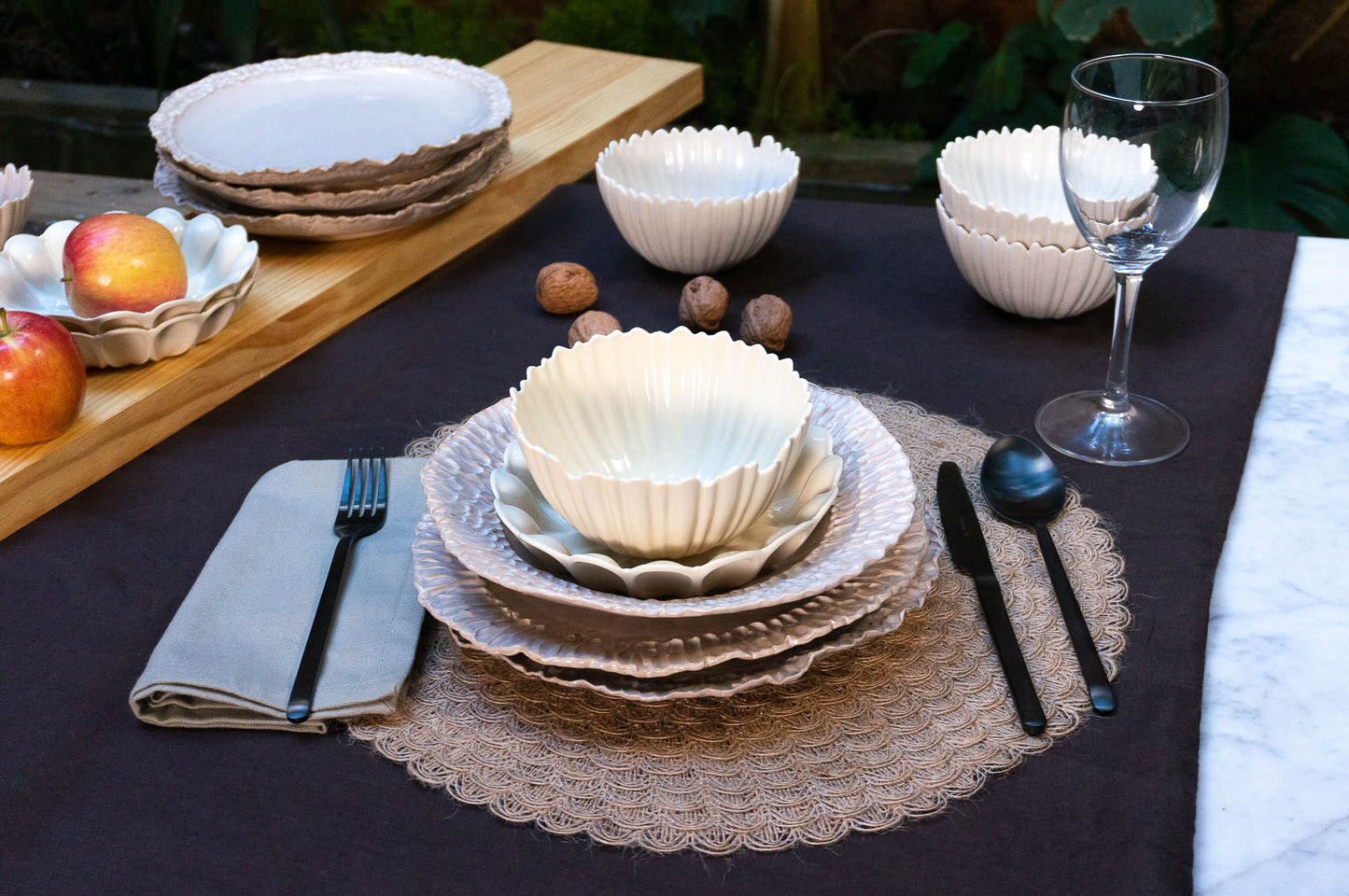 Textured Rim 5-Piece Place Setting | Table Setting