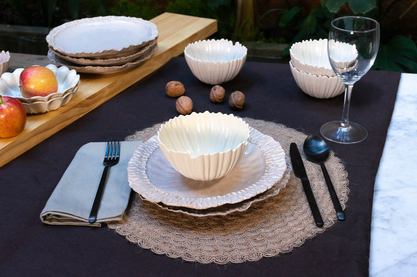 Textured Rim 3-Piece Place Setting | Ridged Bowl | Table Setting