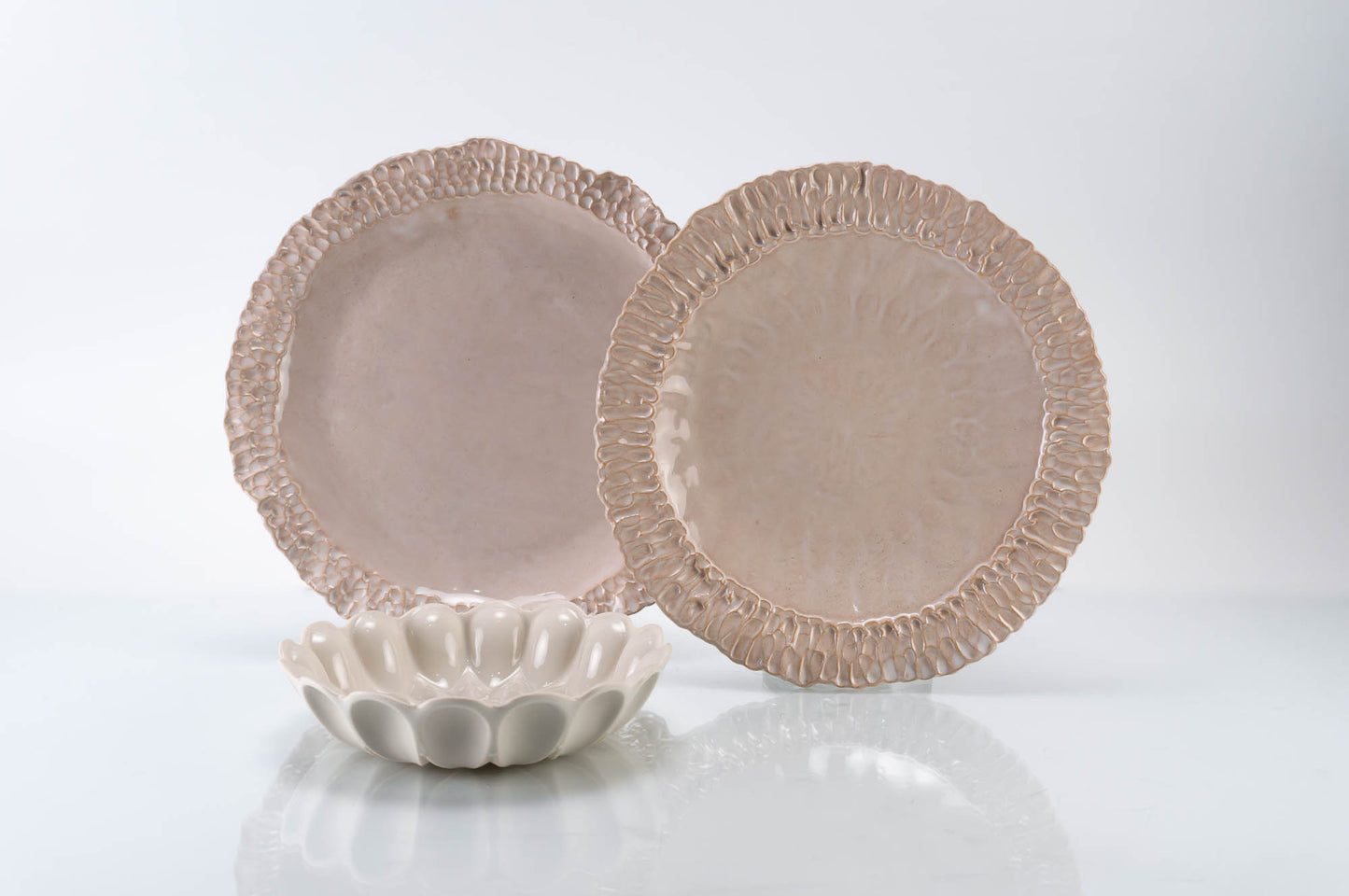 Textured Rim 3-Piece Place Setting | Wave Bowl | Table Setting
